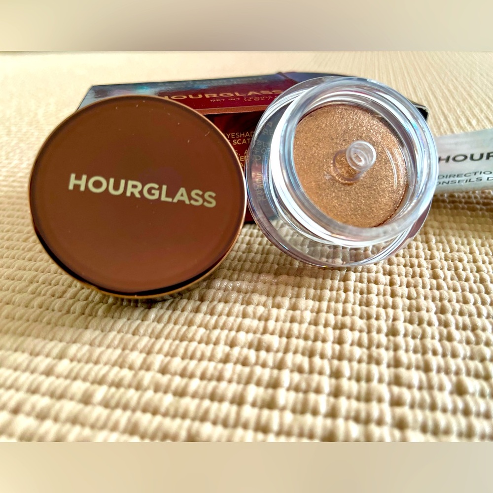 NWT! Hourglass Scattered Light Glitter Eyeshadow in Burnish 4 That Summer Glow!